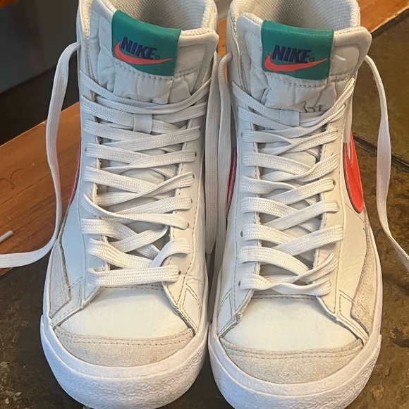 Nike Other - Nike High-Top Sneakers in White and Red with Teal Accents